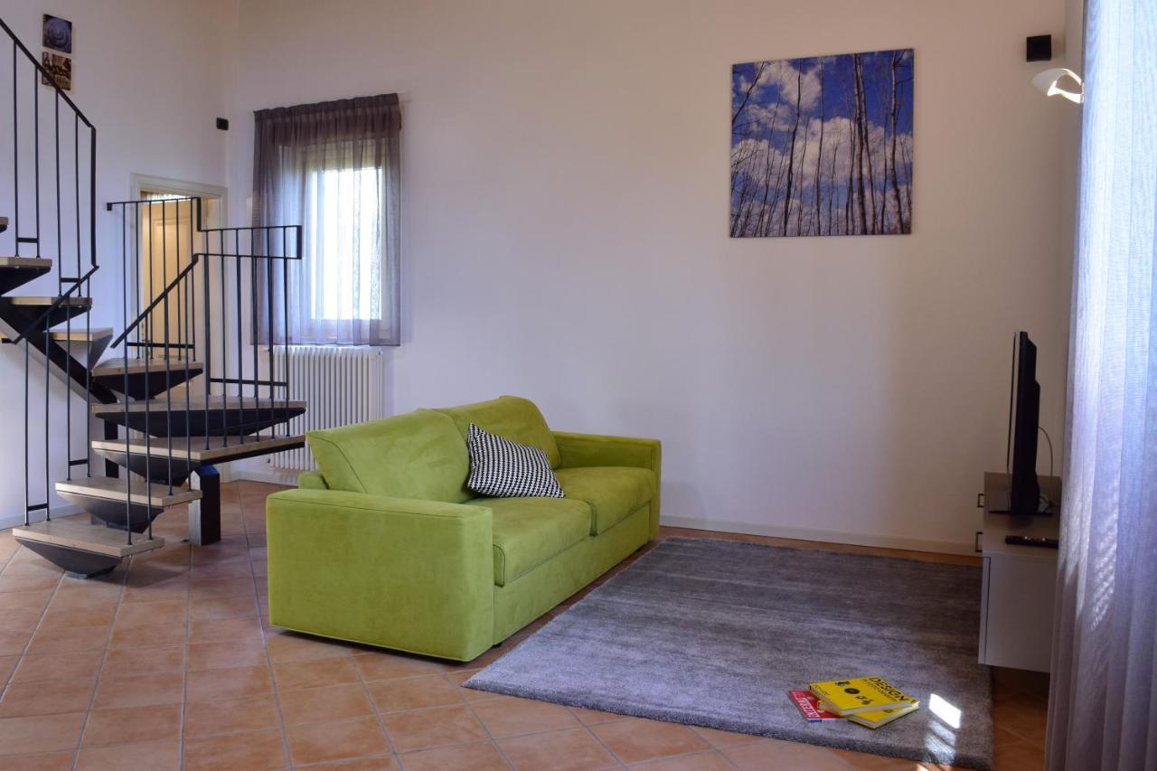 Borghetto Country Apartments Saludecio エクステリア 写真